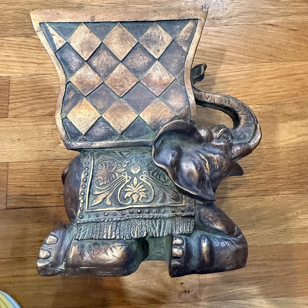 Vintage Style Bronze Colored  Elephant Planter Decorative Basket Animal Statue